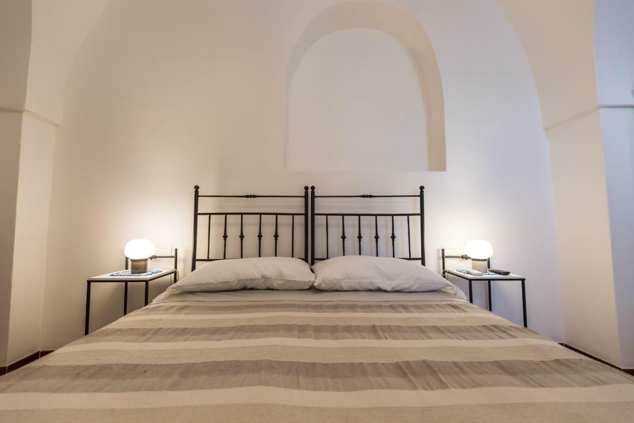Da Concavo E Convesso Bed & Breakfast Локоротондо Екстериор снимка